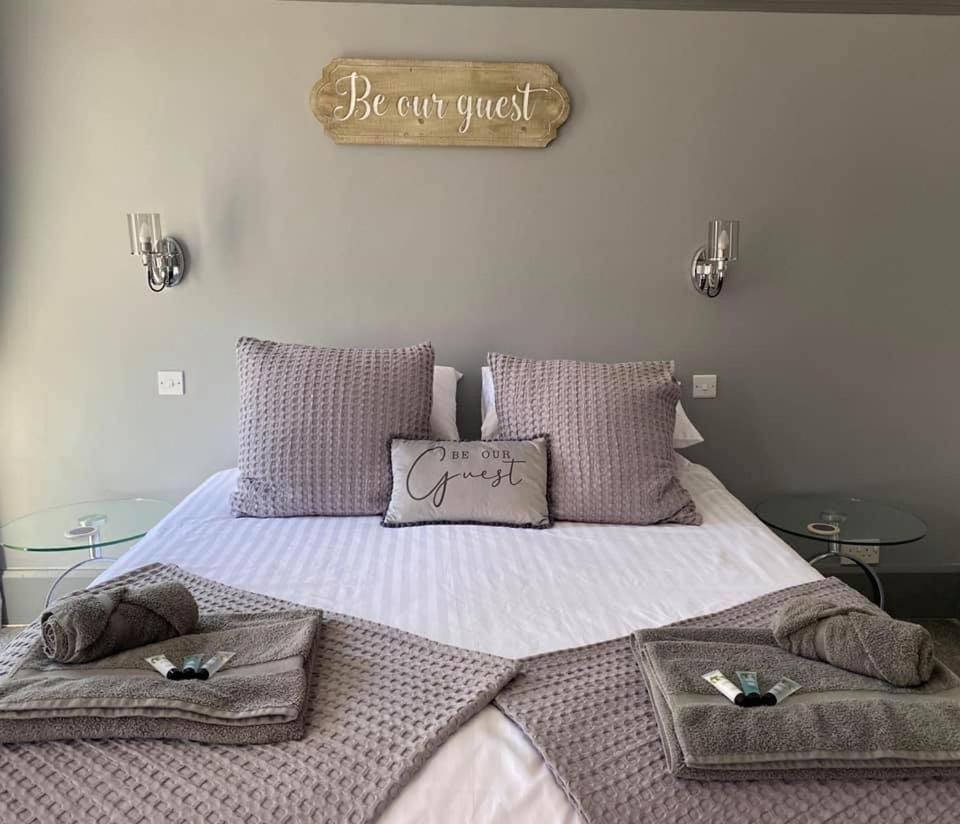 Butterfly Guest House พอร์ธคอว์ล ภายนอก รูปภาพ
